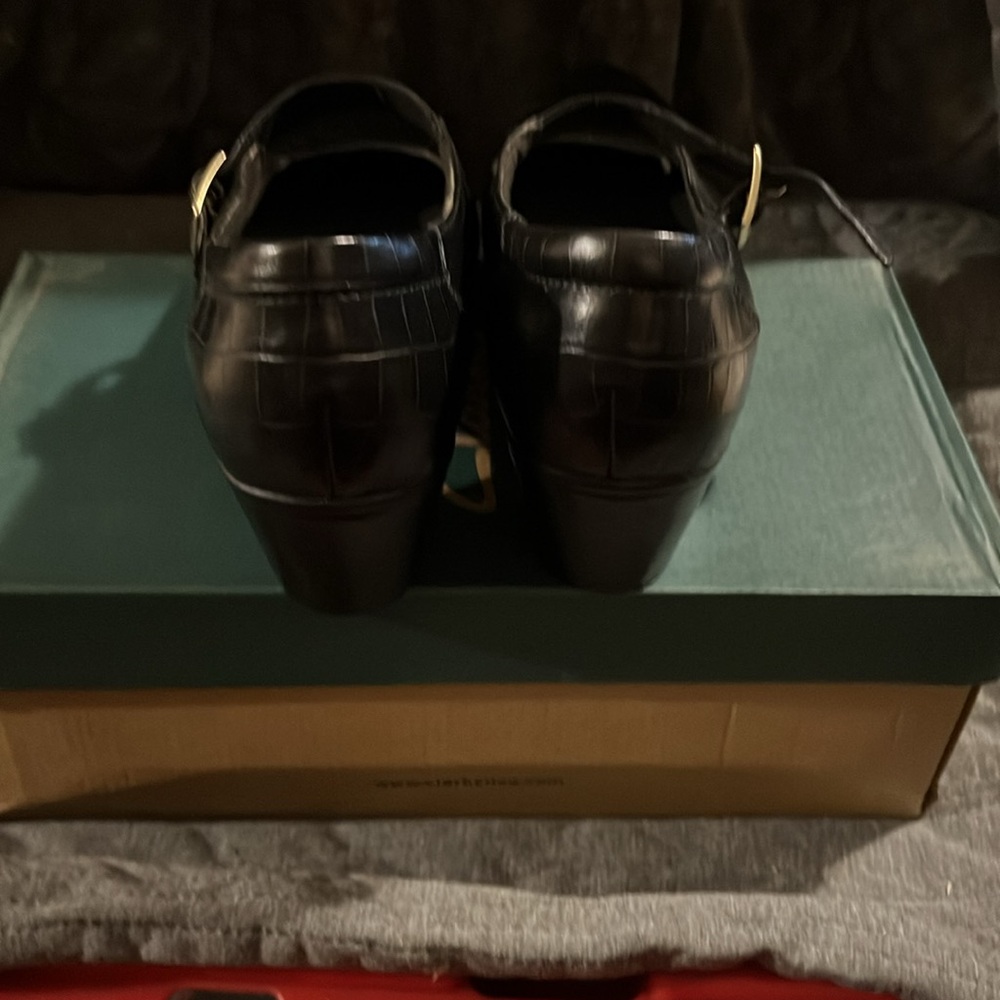 Clarks Black Croc-Patterned Mary Jane Shoes - Picture 3 of 5